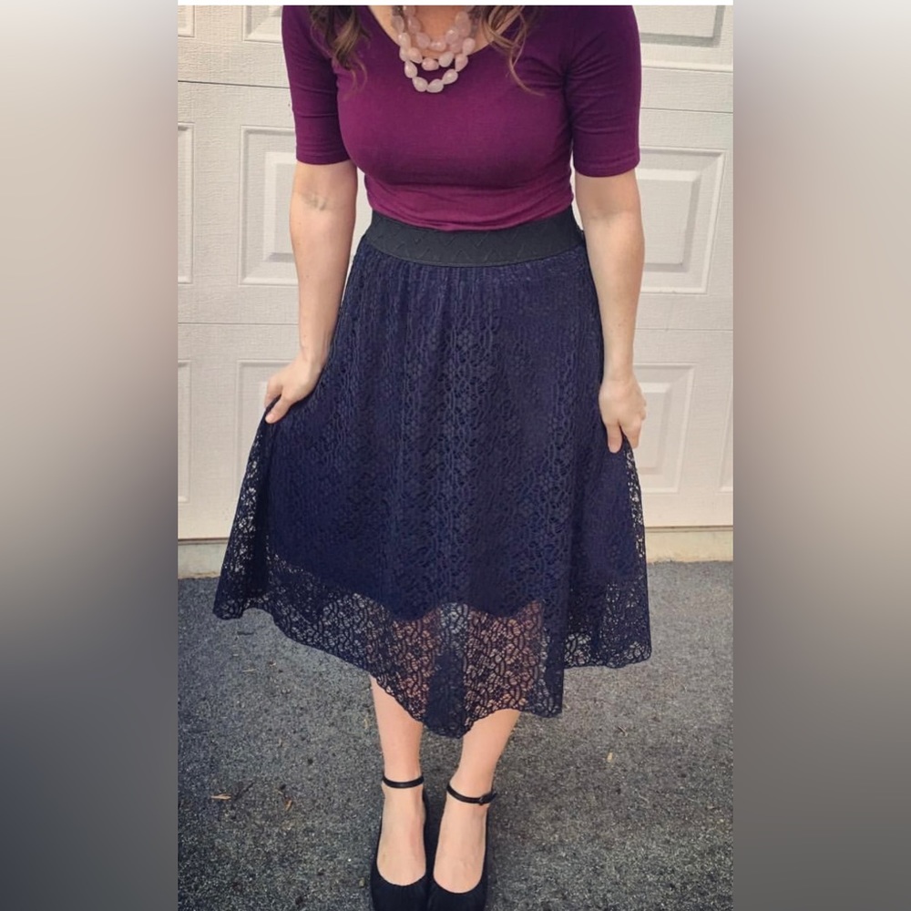 NWT Lularoe Lola skirt. Size 2x.